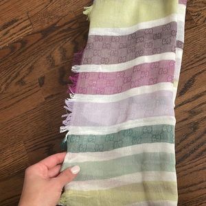Authentic gucci scarf
